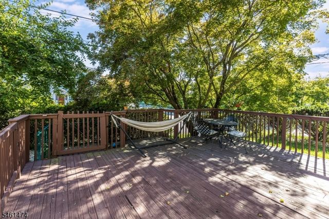 51 Ringwood Ave, Pompton Lakes Boro, NJ 07442