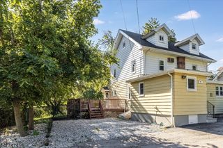 51 Ringwood Ave, Pompton Lakes Boro, NJ 07442