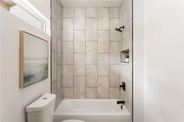 1432 SW BLUEFIELD Drive, Atlanta, GA 30310