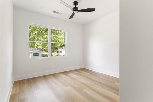 1432 SW BLUEFIELD Drive, Atlanta, GA 30310
