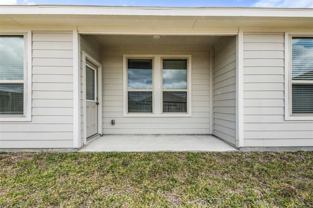 25814 Northpark Pine Drive, Porter, TX 77365