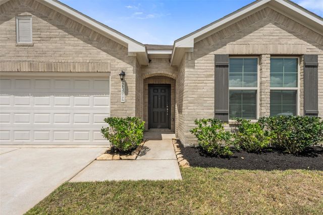 25814 Northpark Pine Drive, Porter, TX 77365
