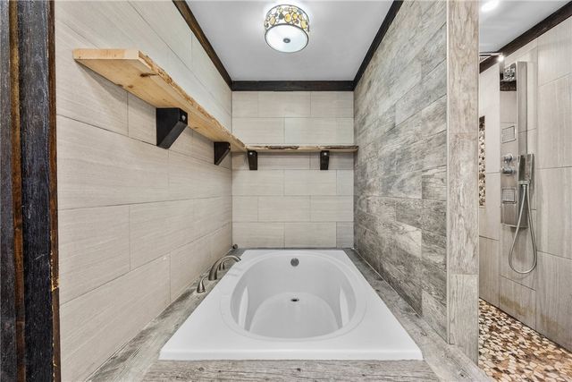 6972 Slocum Road, Ontario, NY 14519