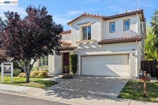 5625 Applegate Way, Dublin, CA 94568