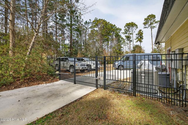 10020 S Olde Towne Wynd, Leland, NC 28451