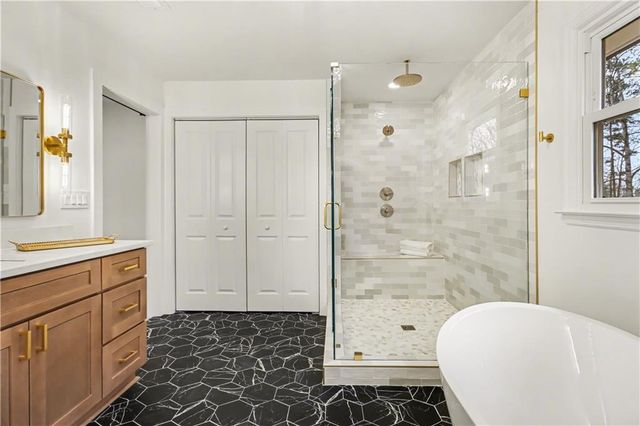 2670 Stonehenge Way, Dunwoody, GA 30360