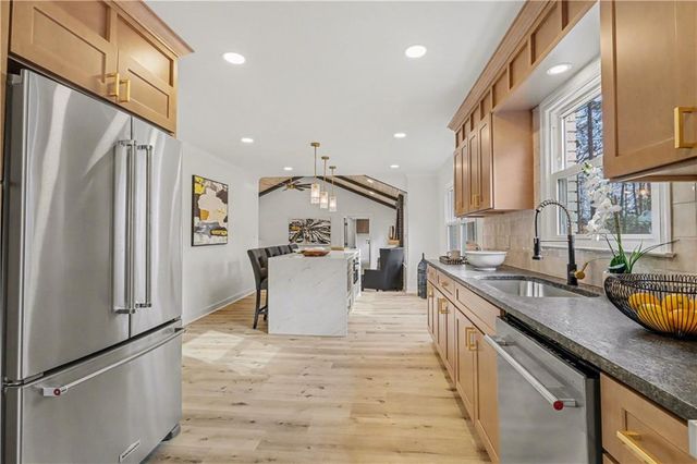 2670 Stonehenge Way, Dunwoody, GA 30360