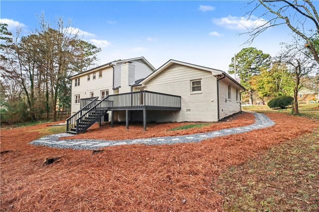2670 Stonehenge Way, Dunwoody, GA 30360