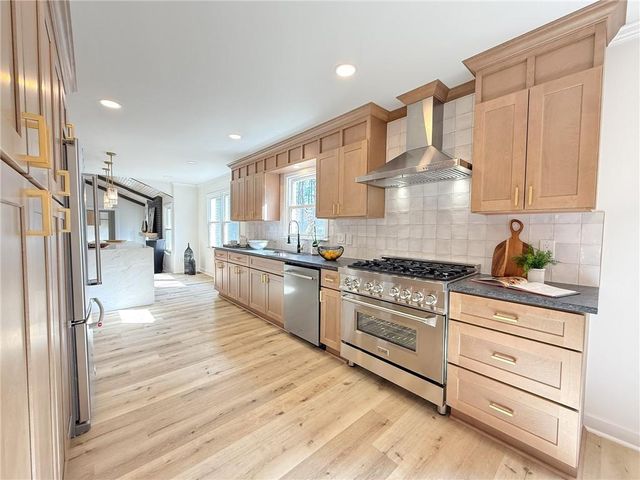 2670 Stonehenge Way, Dunwoody, GA 30360