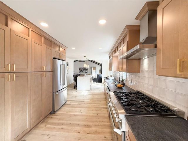 2670 Stonehenge Way, Dunwoody, GA 30360