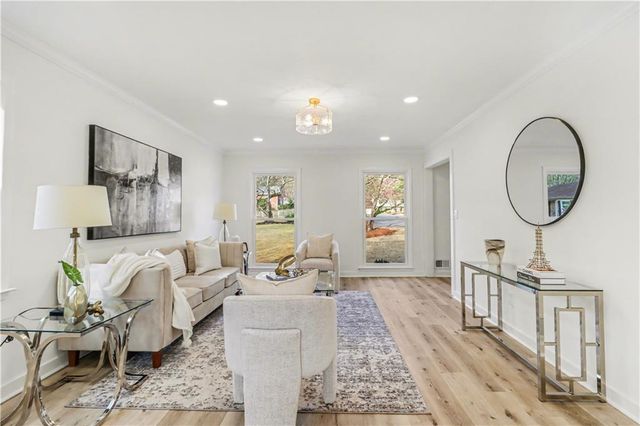 2670 Stonehenge Way, Dunwoody, GA 30360