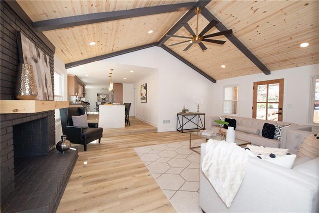 2670 Stonehenge Way, Dunwoody, GA 30360