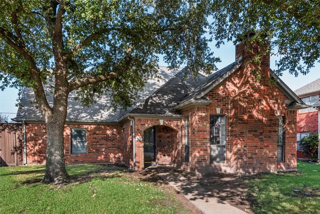 321 Hunters Creek Drive, Mesquite, TX 75150