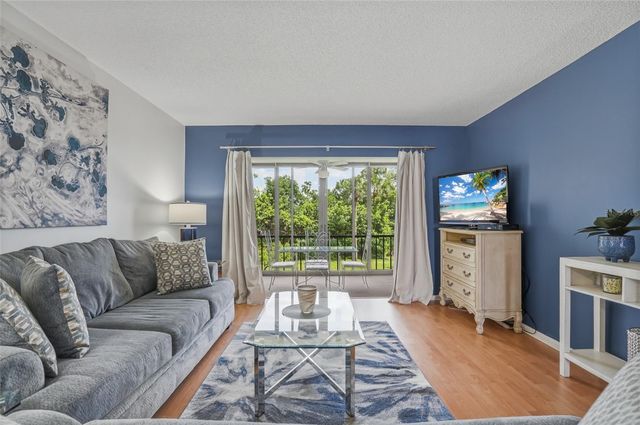 1624 STICKNEY POINT ROAD 1624-208, Sarasota, FL 34231