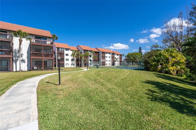 1624 STICKNEY POINT ROAD 1624-208, Sarasota, FL 34231