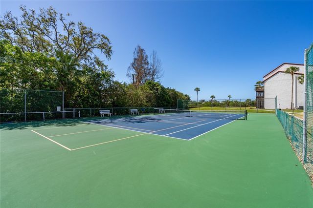 1624 STICKNEY POINT ROAD 1624-208, Sarasota, FL 34231