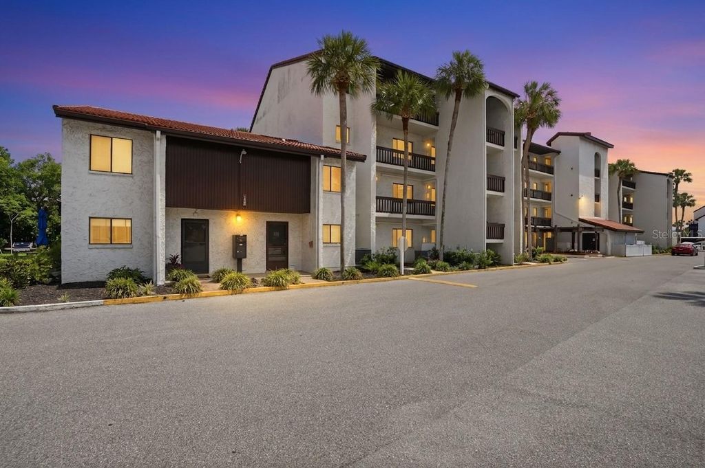 1624 STICKNEY POINT ROAD 1624-208, Sarasota, FL 34231