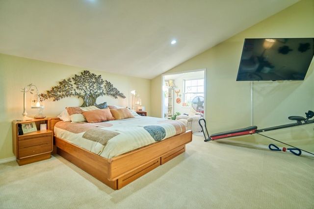 2 Goti Drive, Cherokee Village, AR 72529