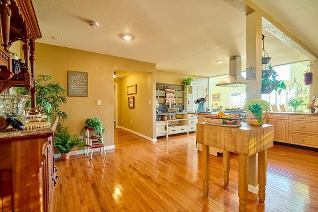 2 Goti Drive, Cherokee Village, AR 72529