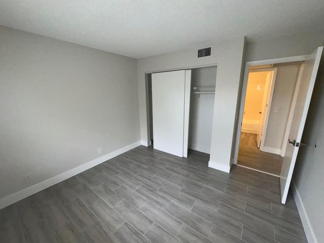 1798 Abbey Road Unit 205, West Palm Beach, FL 33415