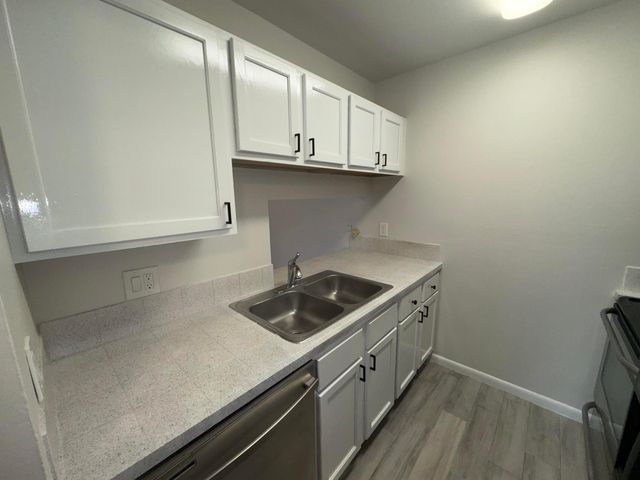 1798 Abbey Road Unit 205, West Palm Beach, FL 33415