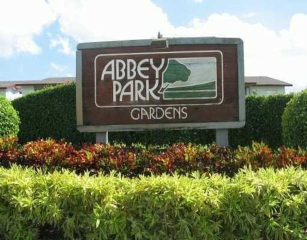1798 Abbey Road Unit 205, West Palm Beach, FL 33415