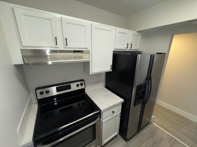 1798 Abbey Road Unit 205, West Palm Beach, FL 33415