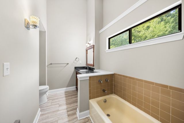 72 E Bluff Rd 72, Ashland, MA 01721