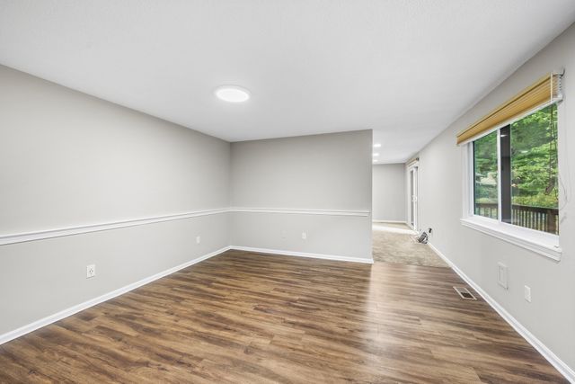 72 E Bluff Rd 72, Ashland, MA 01721