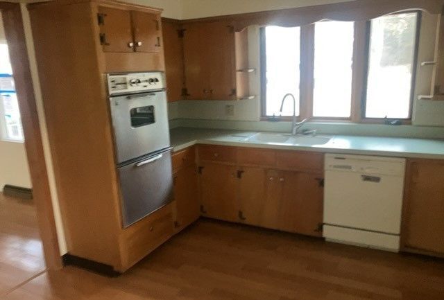 1317 W Stephenson Street, Freeport, IL 61032