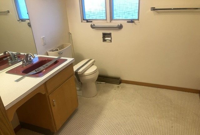 1317 W Stephenson Street, Freeport, IL 61032