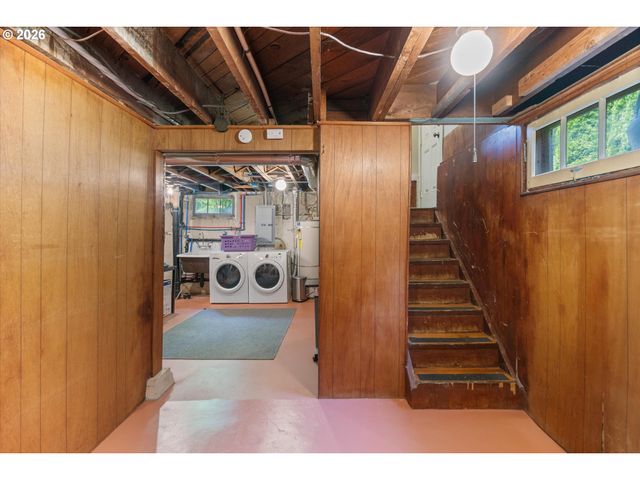 2621 Se 81ST Ave, Portland, OR 97206