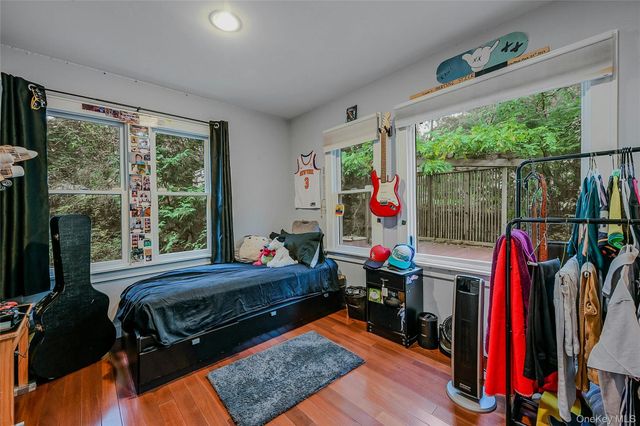 8 Margaret Avenue, Nesconset, NY 11767