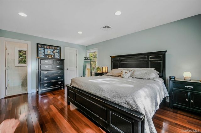 8 Margaret Avenue, Nesconset, NY 11767