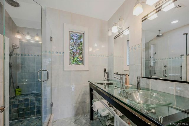 8 Margaret Avenue, Nesconset, NY 11767