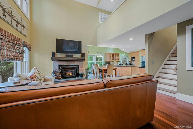 8 Margaret Avenue, Nesconset, NY 11767