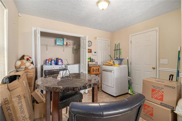 66 Inverness Trace, Riverdale, GA 30274