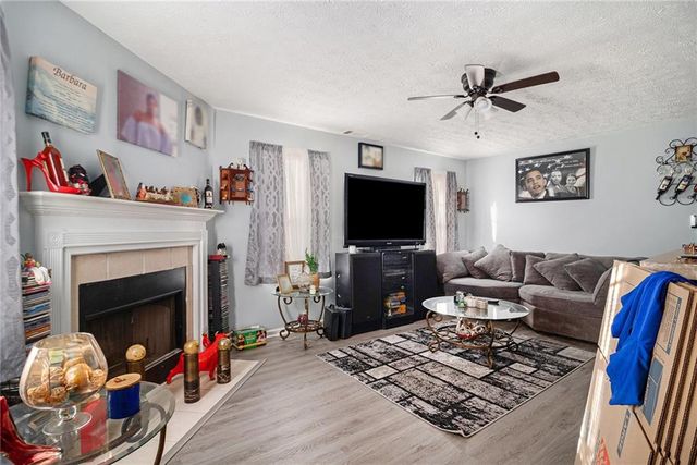 66 Inverness Trace, Riverdale, GA 30274