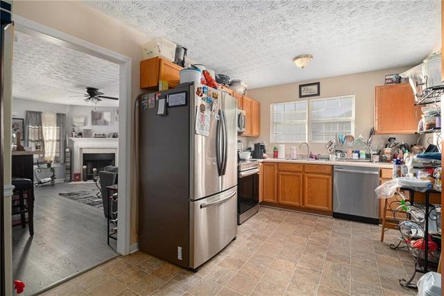 66 Inverness Trace, Riverdale, GA 30274