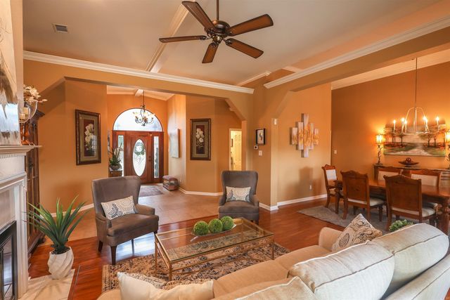 105 Alexwood Drive, Hot Springs, AR 71913