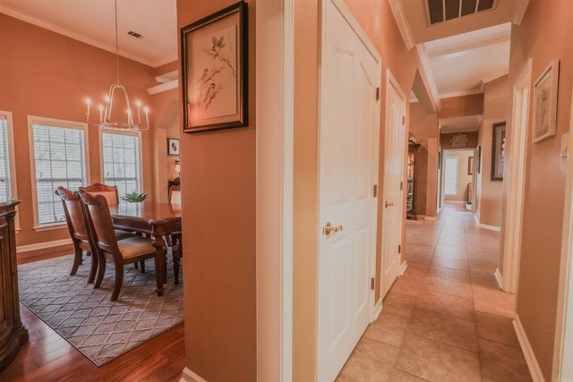 105 Alexwood Drive, Hot Springs, AR 71913