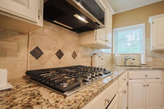 105 Alexwood Drive, Hot Springs, AR 71913