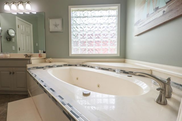 105 Alexwood Drive, Hot Springs, AR 71913