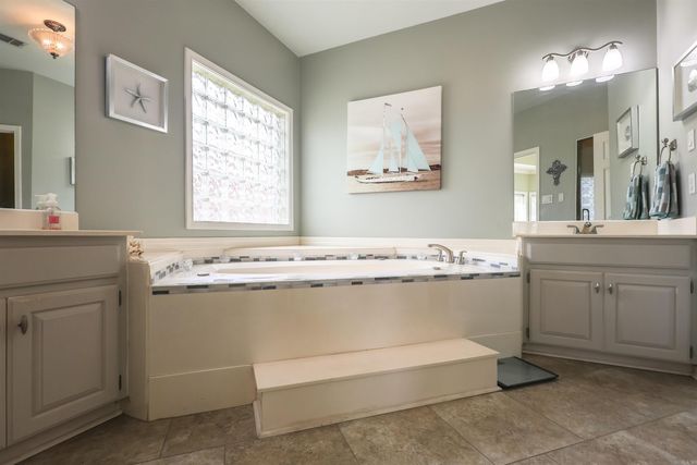 105 Alexwood Drive, Hot Springs, AR 71913