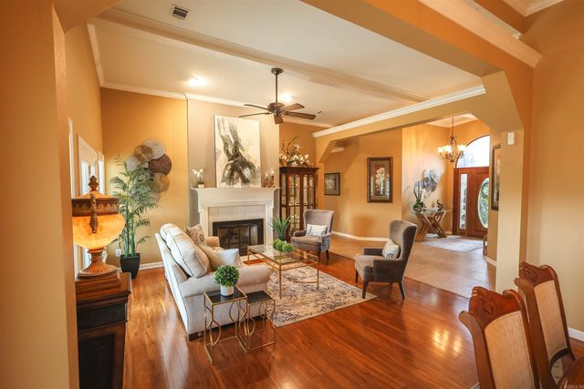 105 Alexwood Drive, Hot Springs, AR 71913