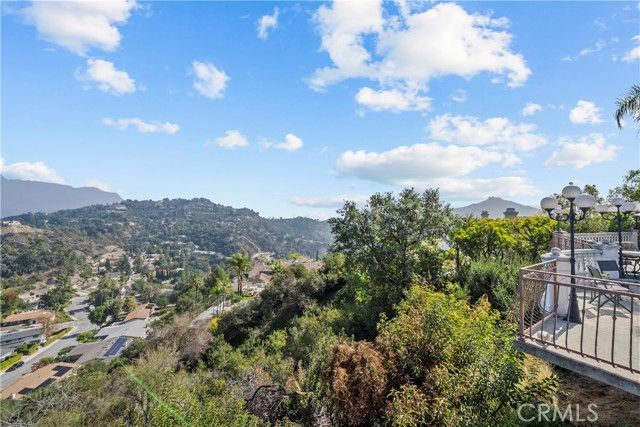 1934 Erin Way, Glendale, CA 91206