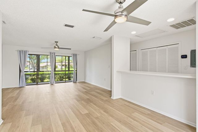 20 EVELYN COURT, Oldsmar, FL 34677