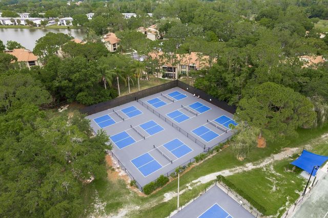 20 EVELYN COURT, Oldsmar, FL 34677