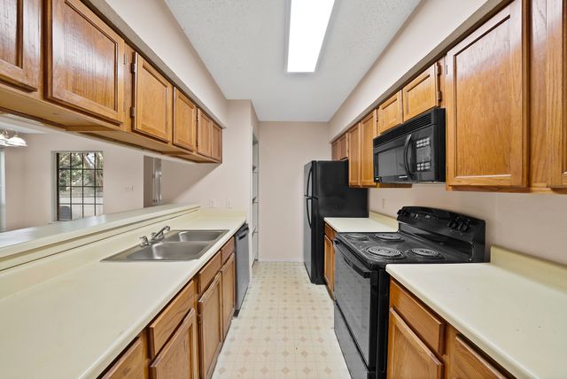 9621 Walnut Street 6106, Dallas, TX 75243