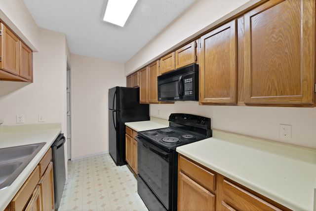 9621 Walnut Street 6106, Dallas, TX 75243